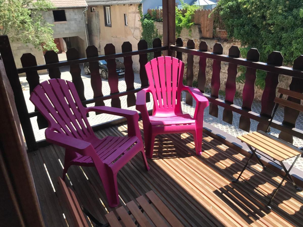 Doux Refuge Avec Terrasse Parking Gratuit Beblenheim Exterior foto